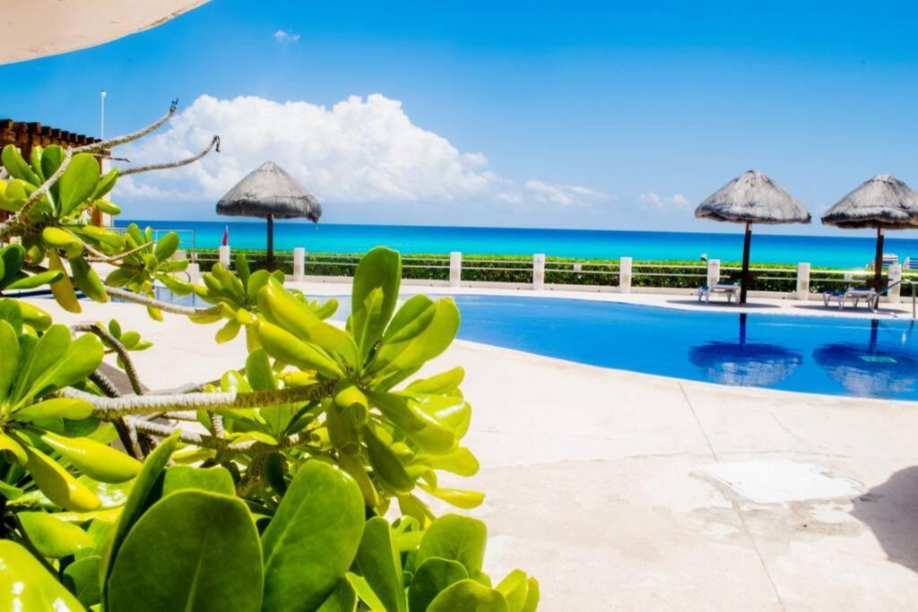 Villas Marlin 108, A Pie De Playa, Albercas, Jacuzi, Ubicacion Inmejorable Cancún Eksteriør billede