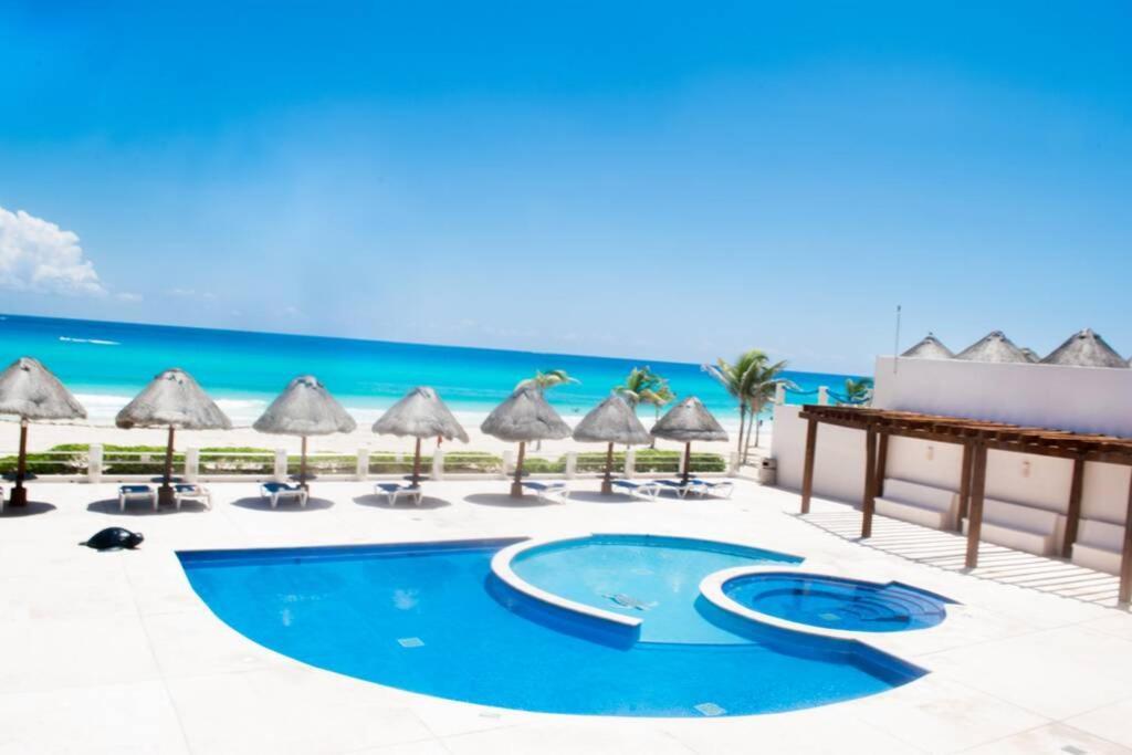 Villas Marlin 108, A Pie De Playa, Albercas, Jacuzi, Ubicacion Inmejorable Cancún Eksteriør billede