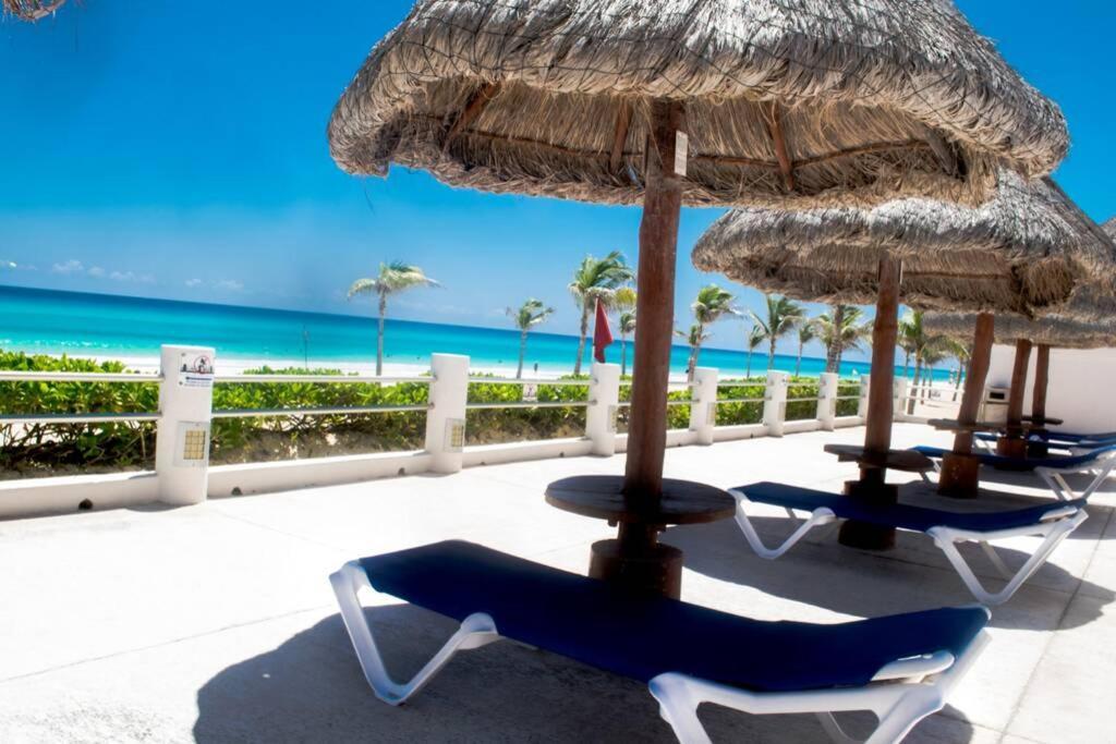 Villas Marlin 108, A Pie De Playa, Albercas, Jacuzi, Ubicacion Inmejorable Cancún Eksteriør billede