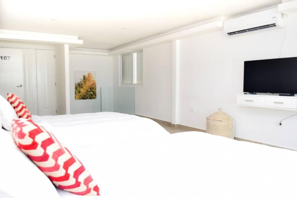Villas Marlin 108, A Pie De Playa, Albercas, Jacuzi, Ubicacion Inmejorable Cancún Eksteriør billede
