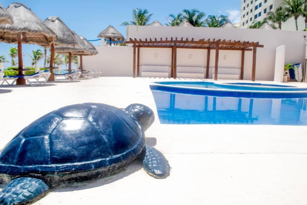 Villas Marlin 108, A Pie De Playa, Albercas, Jacuzi, Ubicacion Inmejorable Cancún Eksteriør billede